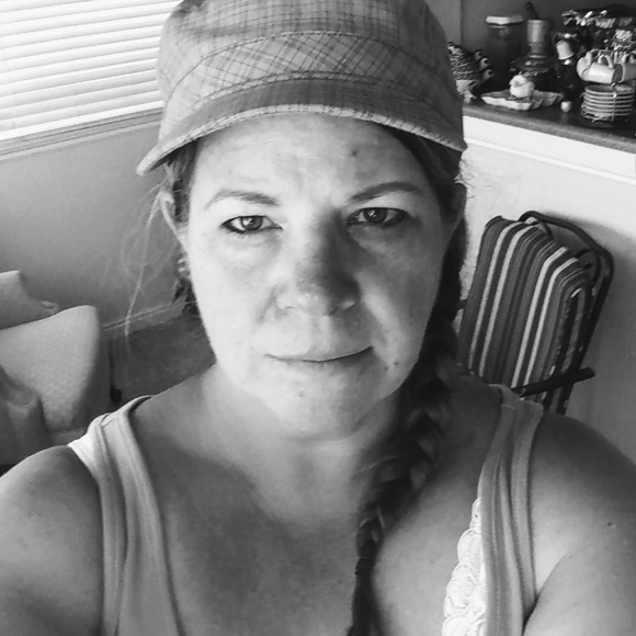 Meet your Posher, Katrina - Picture 3 of 8